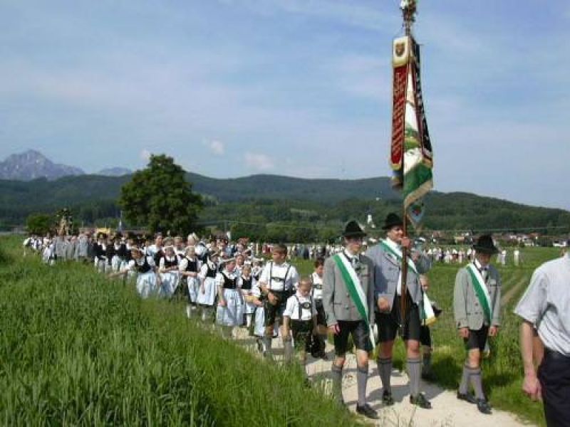 Fronleichnamprozession Fahnenträger